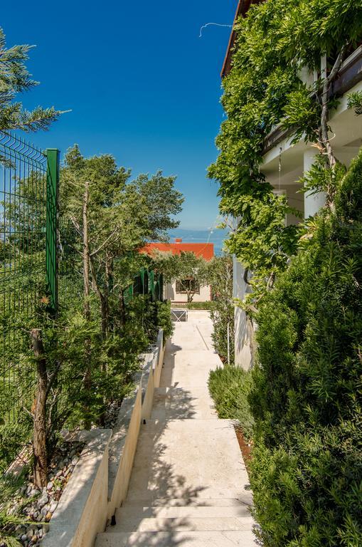 Apartmani Alice Njivice Extérieur photo